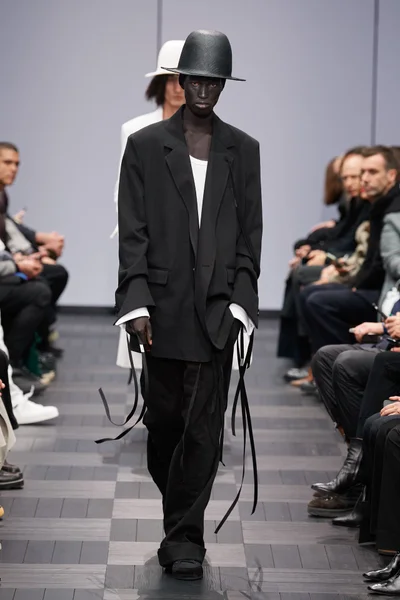 Look 8